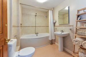 Family Bathroom- click for photo gallery